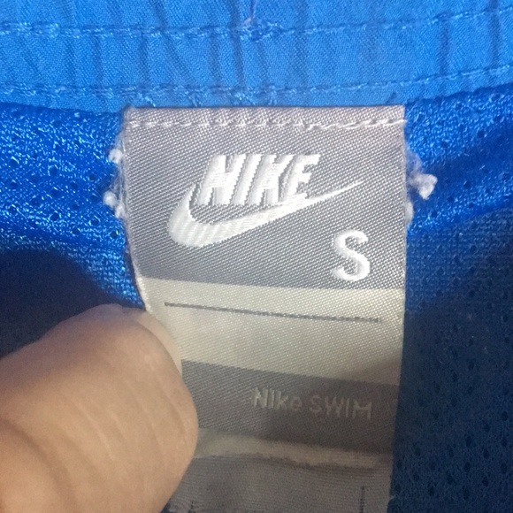 NIKE SWIM/BOARD SHORTS SIZE S TIE WAISTBAND EMBROIDERED LOGOS - Picture 3 of 7